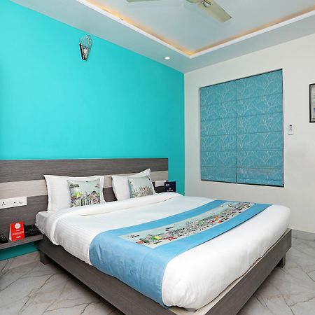 Oyo 10228 Hotel Chandramouli Jaipur Exteriör bild